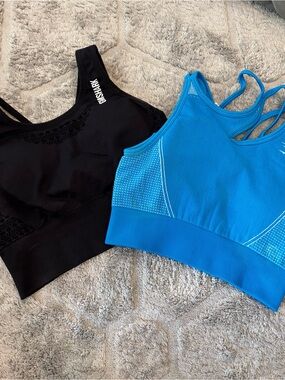 Gymshark Women’s Black Sports Bra & Blue Performance Crop Set Size Small